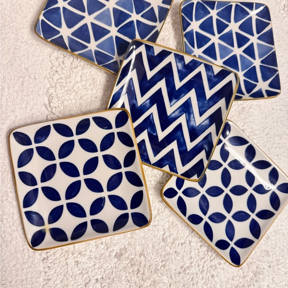 Set of Overandback Appetizer Square Plate - Picture 2 of 9